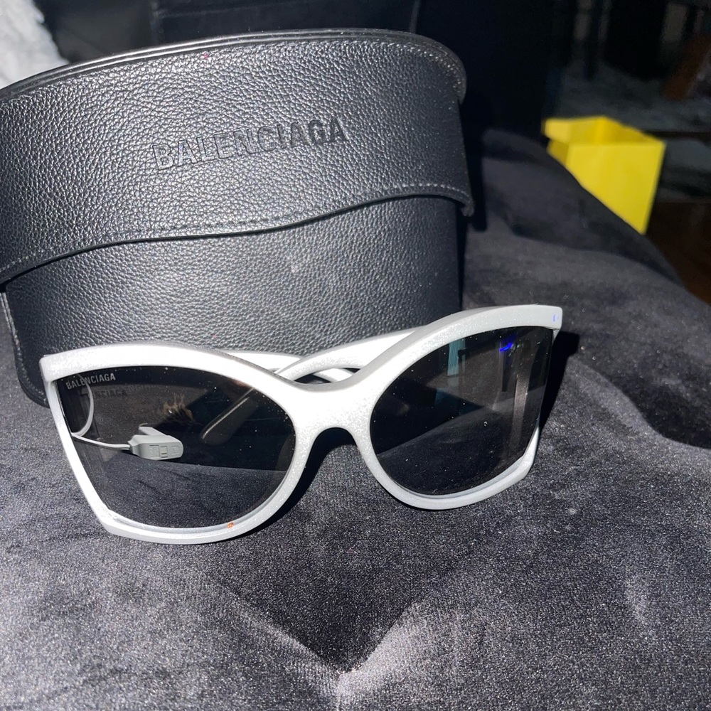 Balenciaga round framed sunglasses